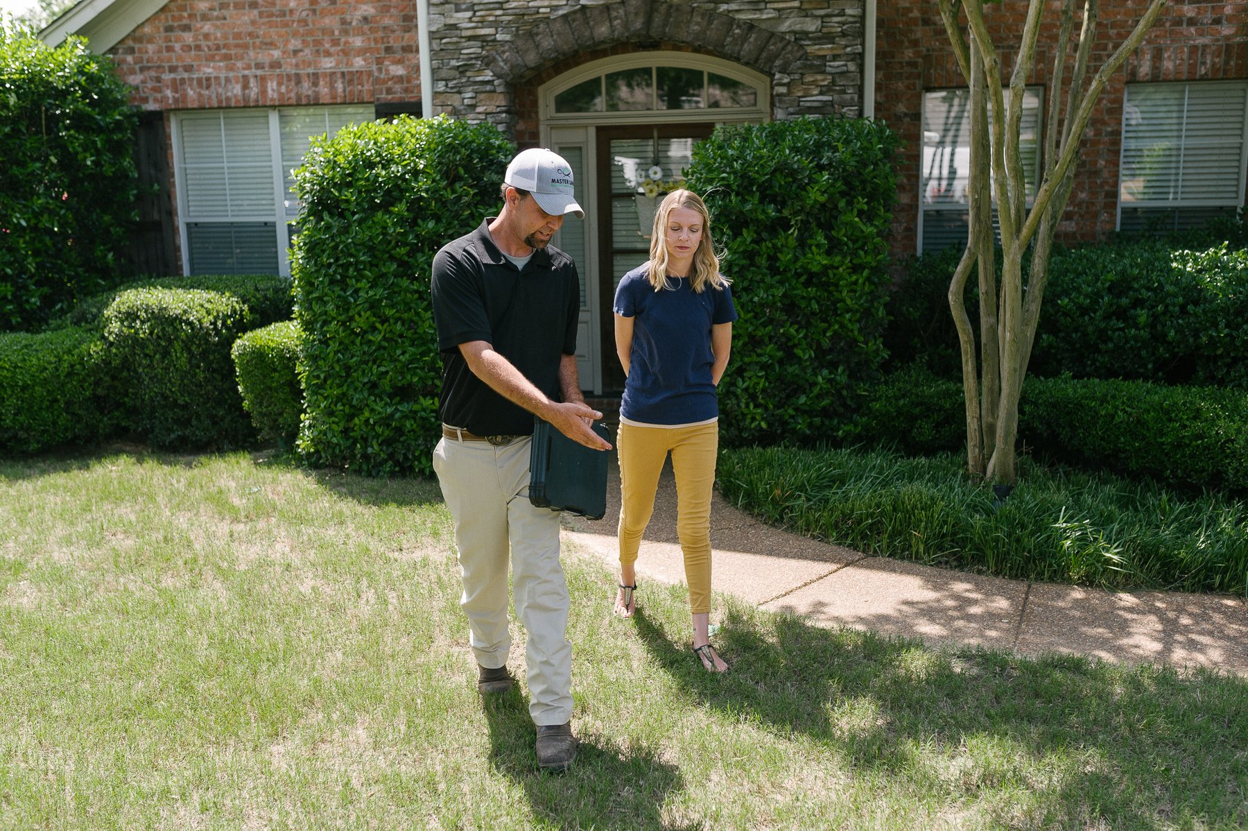 Master Lawn lawn care technician identifying lawn problems